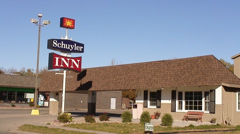 Schuyler Inn Екстериор снимка